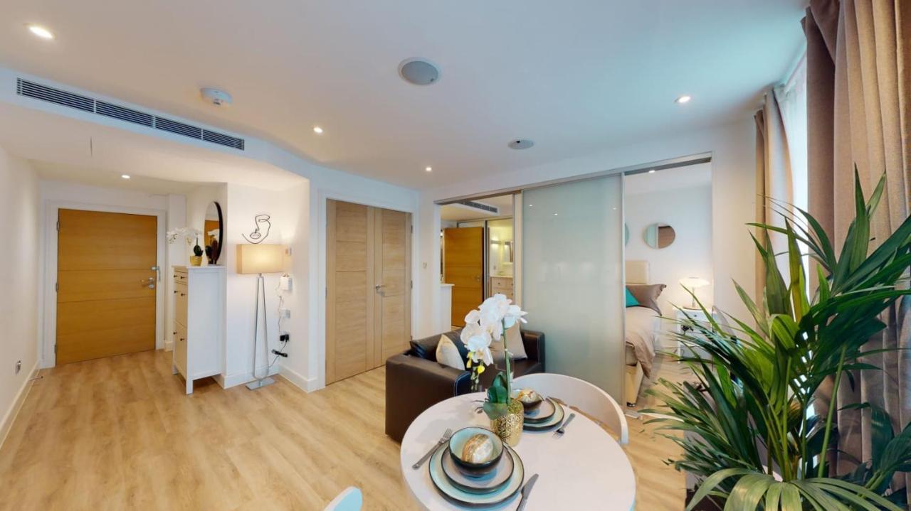 Executive Luxury One Bedroom In Vauxhall Londra Dış mekan fotoğraf
